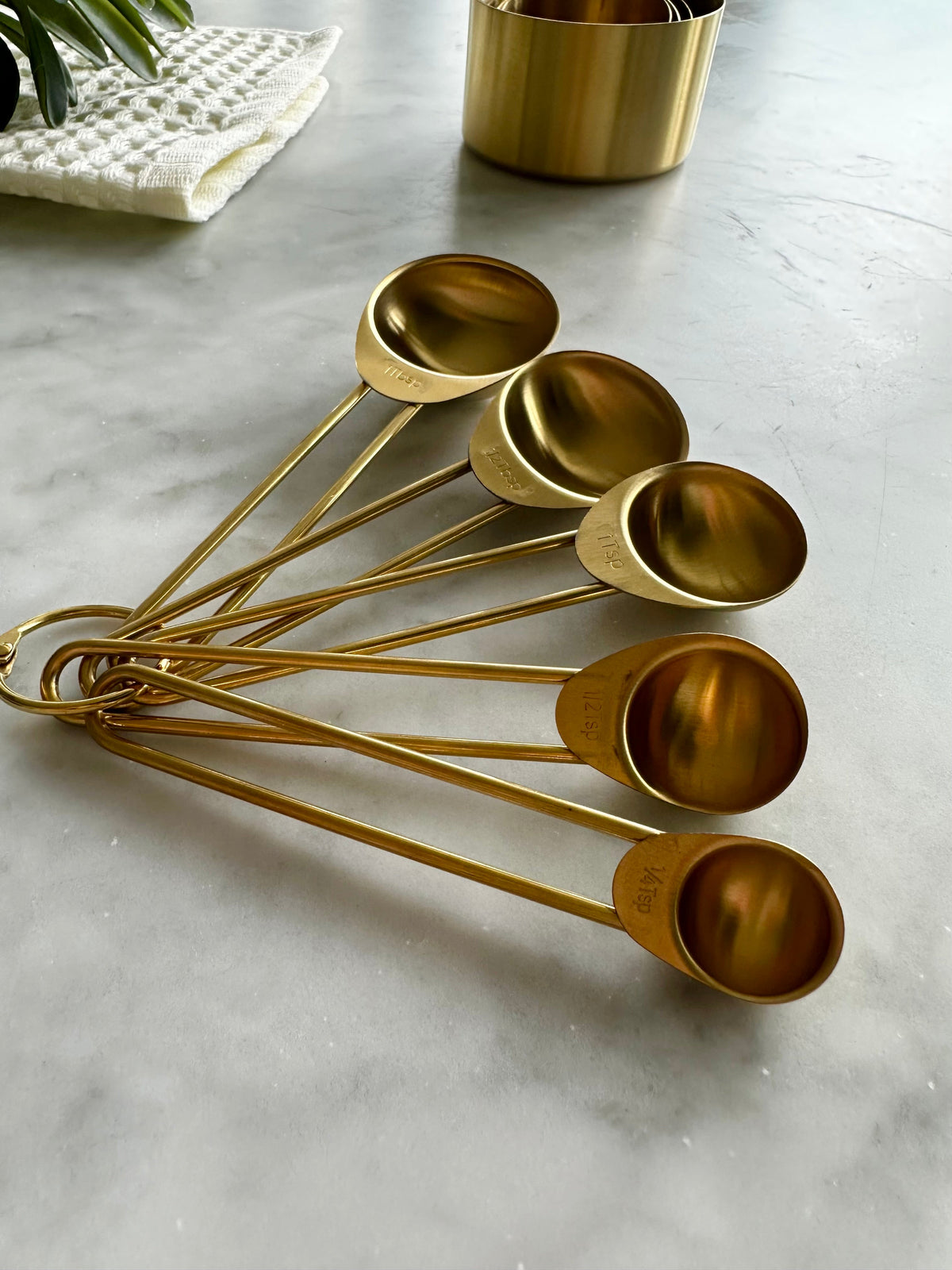 Sorrento Gold Measuring Cups & Spoons — 9-Piece Set